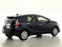 アクア Sスタイルブラック