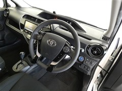 アクア S スタイルブラック