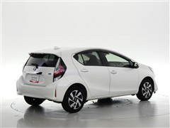 アクア S スタイルブラック