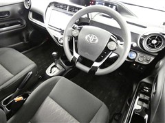 アクア S スタイルブラック