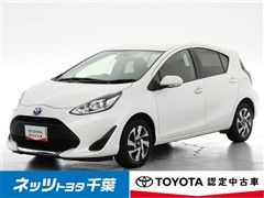 トヨタ　アクア S スタイルブラック