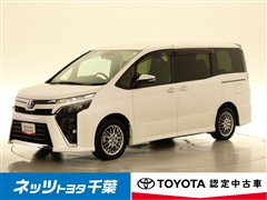 トヨタ ヴォクシー HEV ZSキラメキ3
