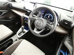 ヤリスクロス HEV Z