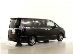 ヴォクシー HEV ZSキラメキ2