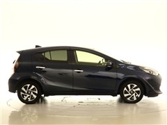 アクア S スタイルブラック