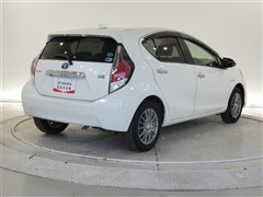 アクア S スタイルブラック