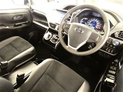 ヴォクシー HEV ZSキラメキ3