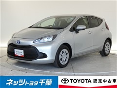 トヨタ アクア X