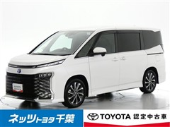 トヨタ ヴォクシー HEV S-Z