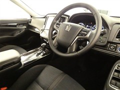 クラウン HEV アスリートS