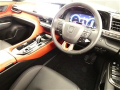 クラウン スポーツ RS