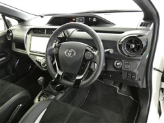 アクア G GRスポーツ