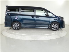 ヴォクシーZSサイドリフトアップ