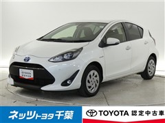 トヨタ　アクア S スタイルブラック