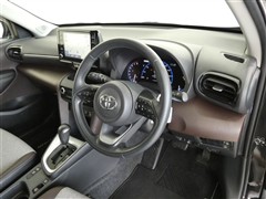 ヤリスクロス Z