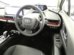 プリウス PHEV Z