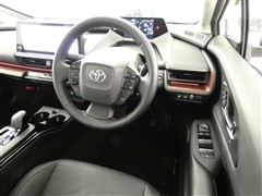 プリウス PHEV Z