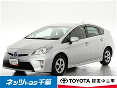 プリウス S