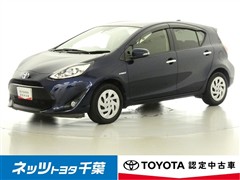 トヨタ　アクア S スタイルブラック