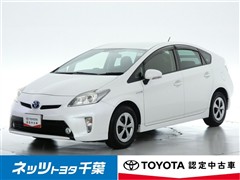 トヨタ プリウス S