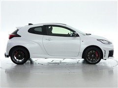 GRヤリス RZハイパフォーマンス