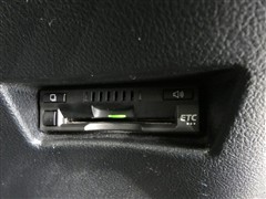 シエンタHEVファンベースG クエロ