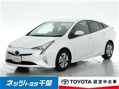 トヨタ プリウス A