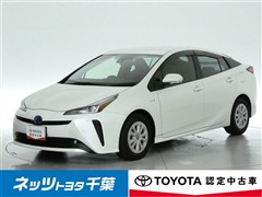プリウス S