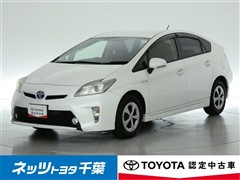 プリウス S