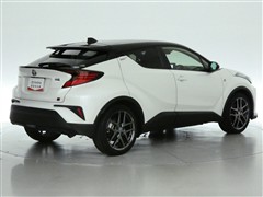 C-HR HEV S GRスポーツ