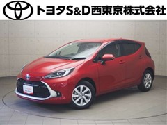 トヨタ　アクア Z