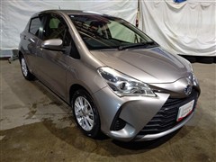 ヴィッツ ハイブリッド U