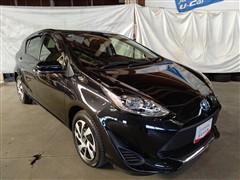 アクア S スタイルブラック