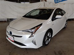 プリウス A プレミアムツーリング