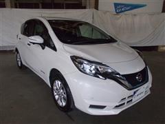 ノート E-パワー X FOUR