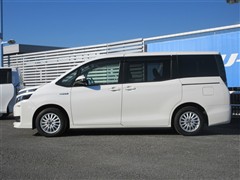 ヴォクシー ハイブリッド V