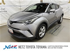 トヨタ C-HR S-T LEDエディ 4WD