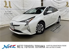 トヨタ プリウス A