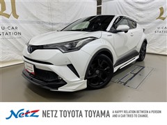 トヨタ C-HR G モードネロ
