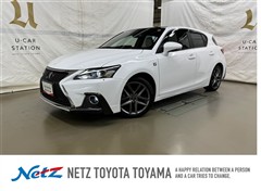 レクサス CT200h Fスポーツ
