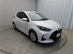 ヤリス ハイブリッド G 4WD