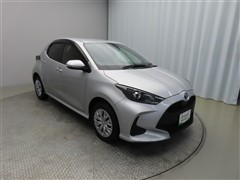 ヤリス ハイブリッド X 4WD
