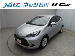 トヨタ　アクア Z