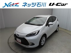 トヨタ　アクア Z