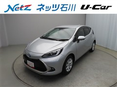 トヨタ　アクア Z