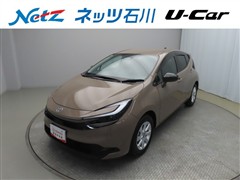 トヨタ アクア Z