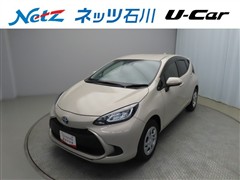トヨタ　アクア G 4WD