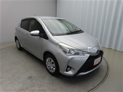 ヴィッツ Fセーフティエディション3