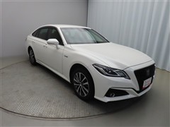 クラウンHEV S Four