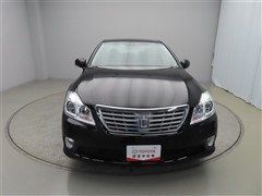 クラウン ロイヤルサルーン i-Four